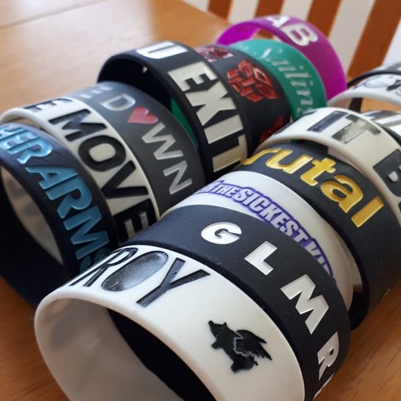 Rubber/Silicone Bracelets - Picture 2 of 10